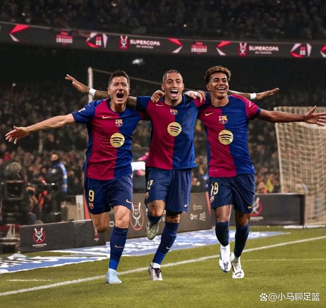 比利时队豪取四连胜闯入欧国联半决赛